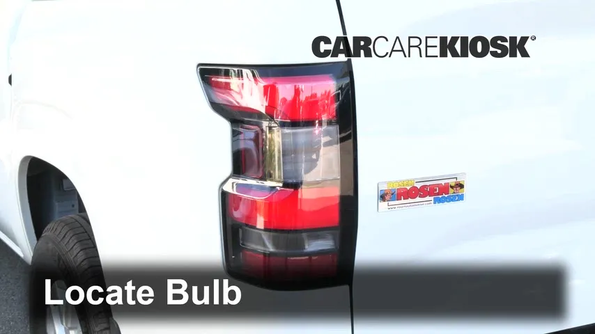 2022 Nissan Frontier SV 3.8L V6 Éclairage Feux de marche arrière (remplacer une ampoule)